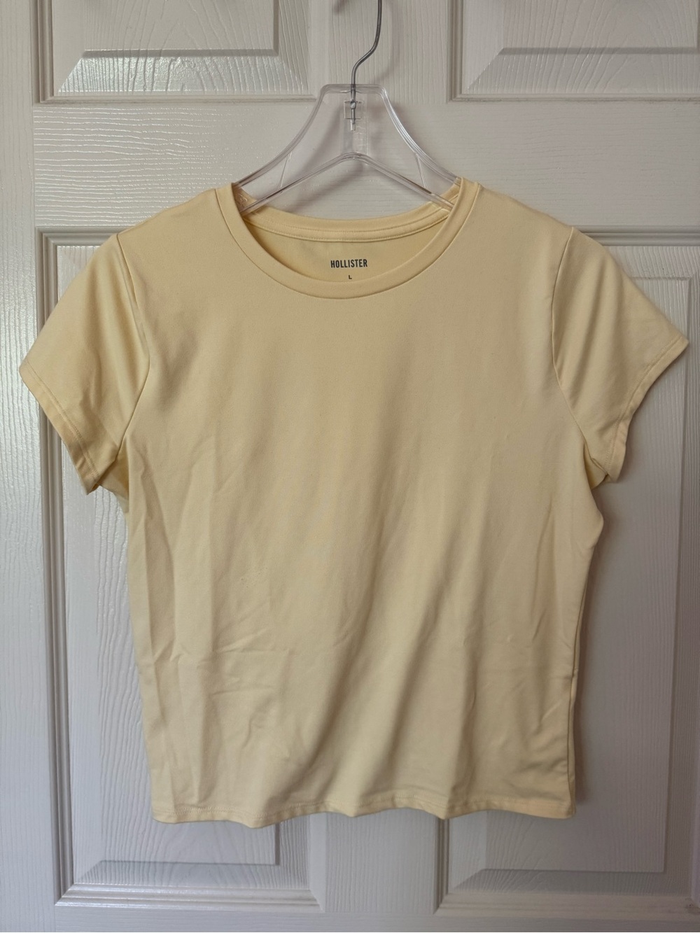 Hollister Butter Yellow Seamless Crewneck Tee